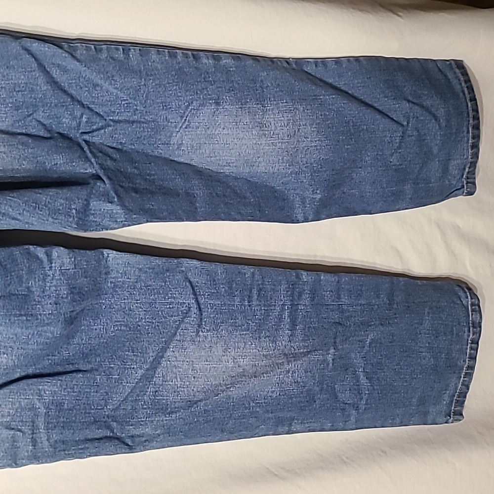 Capris - Picture 5 of 5